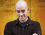 Tyrone Wells: The songsmith singing "Running Around In My Dreams"