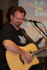 Michael Robert: A hitmaking independent with a love for the hymns
