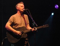 Billy Bragg (photo by Peter Dilley)