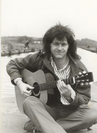 Paul Poulton: Midlands-based songsmith making steady progress