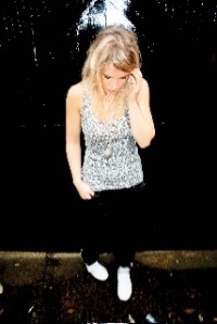 Lindsey: London-based session singer with an arresting debut album