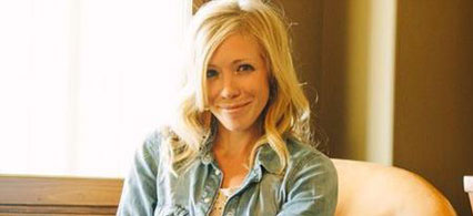 Ellie Holcomb